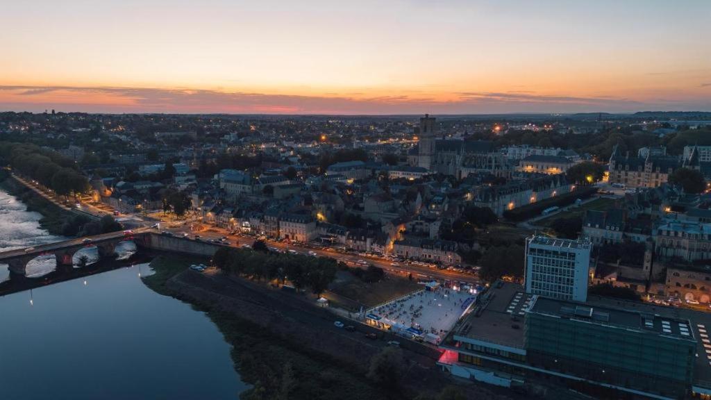 "La Frenchy" Proche Gare, Centre Ville De Nevers, Eksteriør bilde
